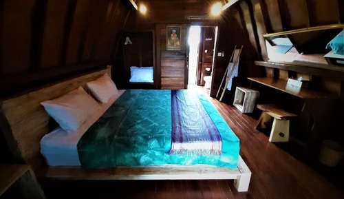 Deluxe Room, Balcony