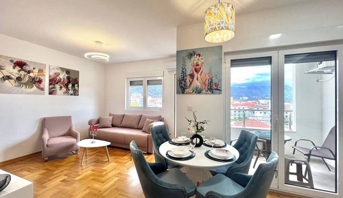 Superior Apartment, City View