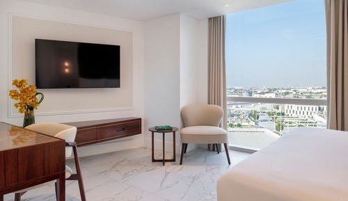 Luxury One Bedroom Apartment