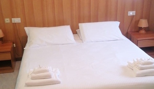 Classic Quadruple Room