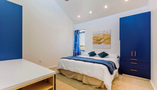 Suite, 2 Bedrooms, Kitchen, Lake View