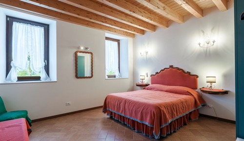 Premier Apartment