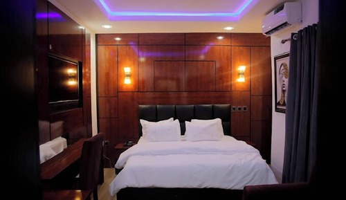 Deluxe Room, Balcony, City View