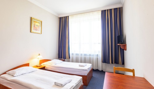 Standard Studio, 2 Twin Beds