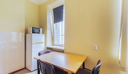 Economy Studio, Kitchenette