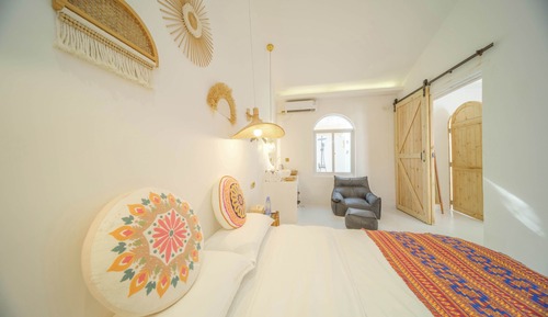 Superior Twin Room, Pool View