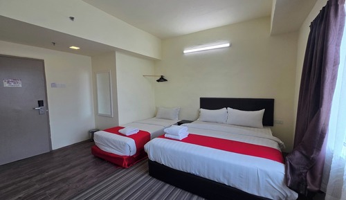 Deluxe Triple Room