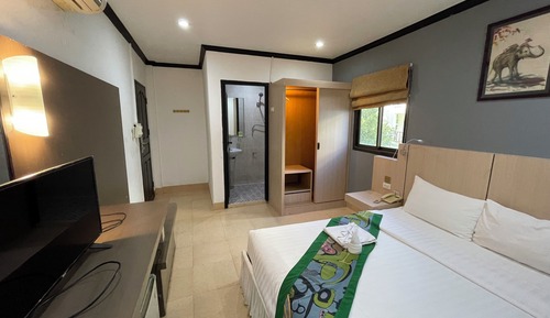 Superior Double Room, 1 Double Bed, Non Smoking, Private Bathroom