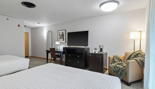 Two Queens Garden View Pet Friendly