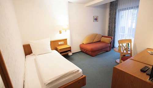 Classic Single Room