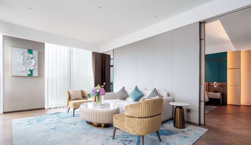 Exclusive Suite, 1 King Bed, Club Lounge Access