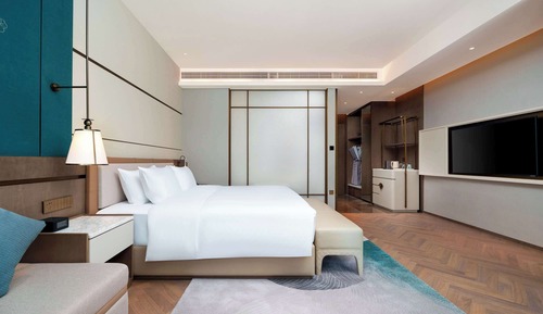 Executive Room, 1 King Bed, Club Lounge Access