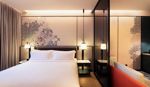 Junior Suite, 1 King Bed, Non Smoking, City View