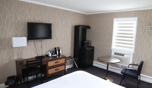 Classic Room, 1 Queen Bed
