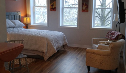 Studio Canal View Suite 3