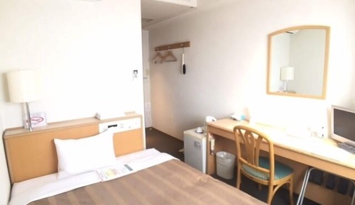 Standard Single Room, Smoking