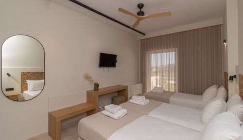 Triple Room, Partial Sea View