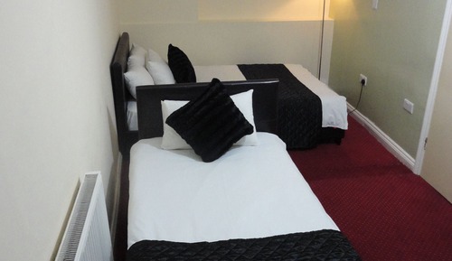 Basic Triple Room