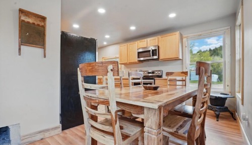 Luxury Cabin, 4 Bedrooms, Fireplace, Hill View