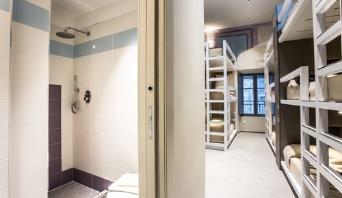 Comfort Shared Dormitory, Ensuite