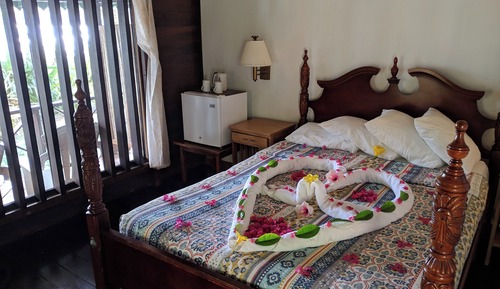 Basic Cabin, 1 Queen Bed, Ocean View