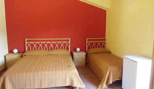 Triple Room, Balcony, Garden View