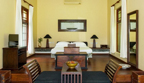 Jacuzzi Suite