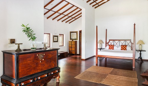 Pool Suite