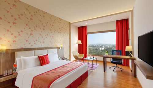 Deluxe Room, 1 King Bed (Superior Room)