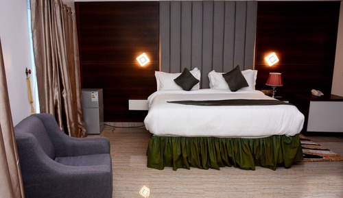 Deluxe Room, City View