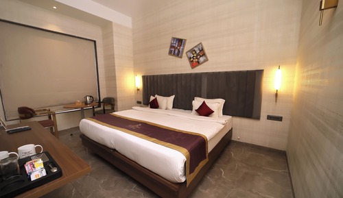 Deluxe Room, City View