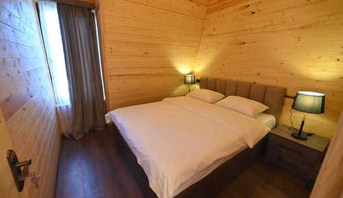Family Cottage, 1 King Bed with Sofa bed, Mountain View