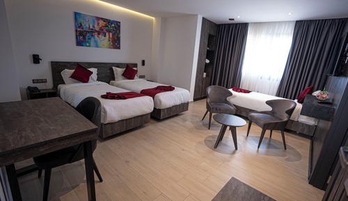 Comfort Triple Room