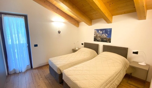 Apartment, Balcony, Mountain View