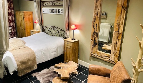 Double Room, Bathtub, Queen size bed