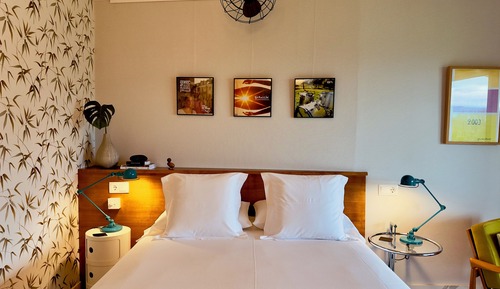 Deluxe Double Room with Mountain View and Terrace