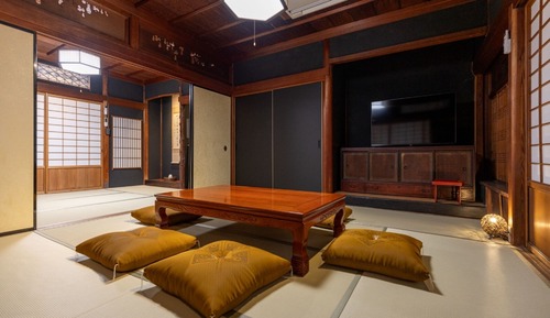 Japanese style room Higashi (8+6 Tatami mat) with shared bathroom, Non Smoking