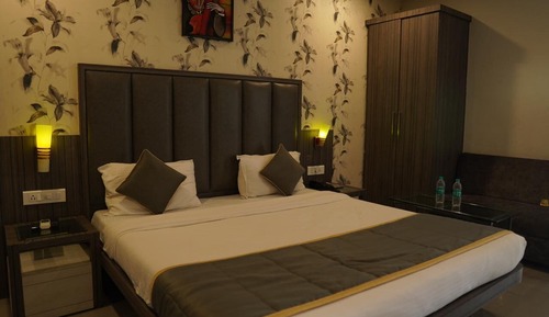 Royal Double Room