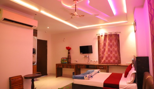 Family Double Room, Balcony, City View