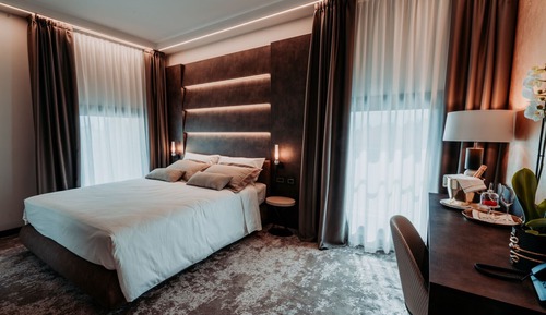 Executive Double Room, City View