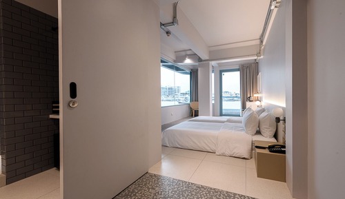 Riverfront 2 Bedroom