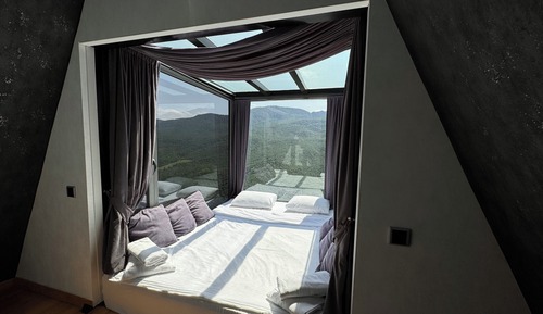 Family House, Balcony, Mountain View