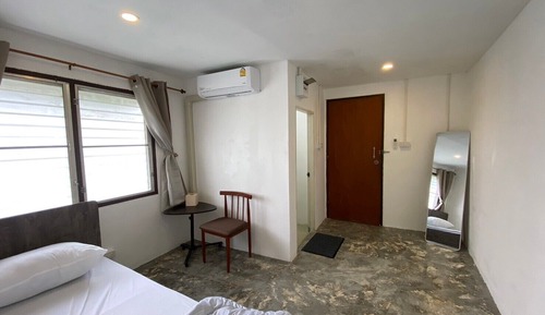 Basic Single Room, Non Smoking, Private Bathroom