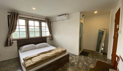 Basic Double Room, Non Smoking, Private Bathroom