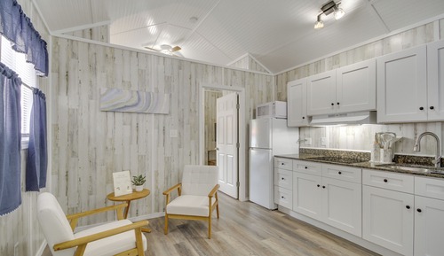House (2 Bedrooms)