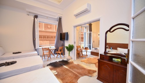 Superior Suite, 2 Bedrooms, Balcony, City View