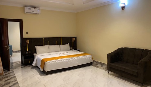 Exclusive Room