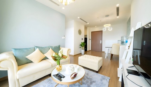 Luxury Apartment, 1 Queen Bed with Sofa bed, Private Bathroom, City View