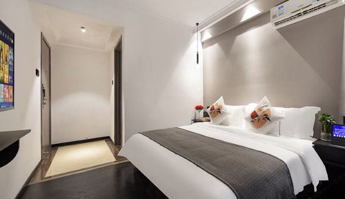 Classic Single Room