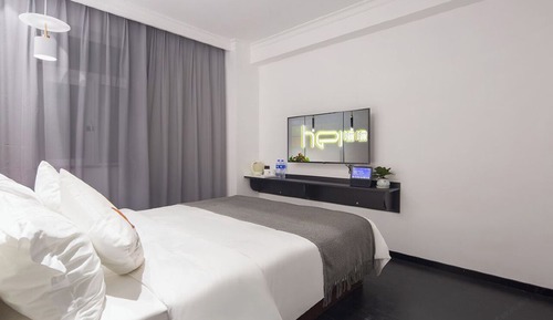Economy Twin Room, City View
